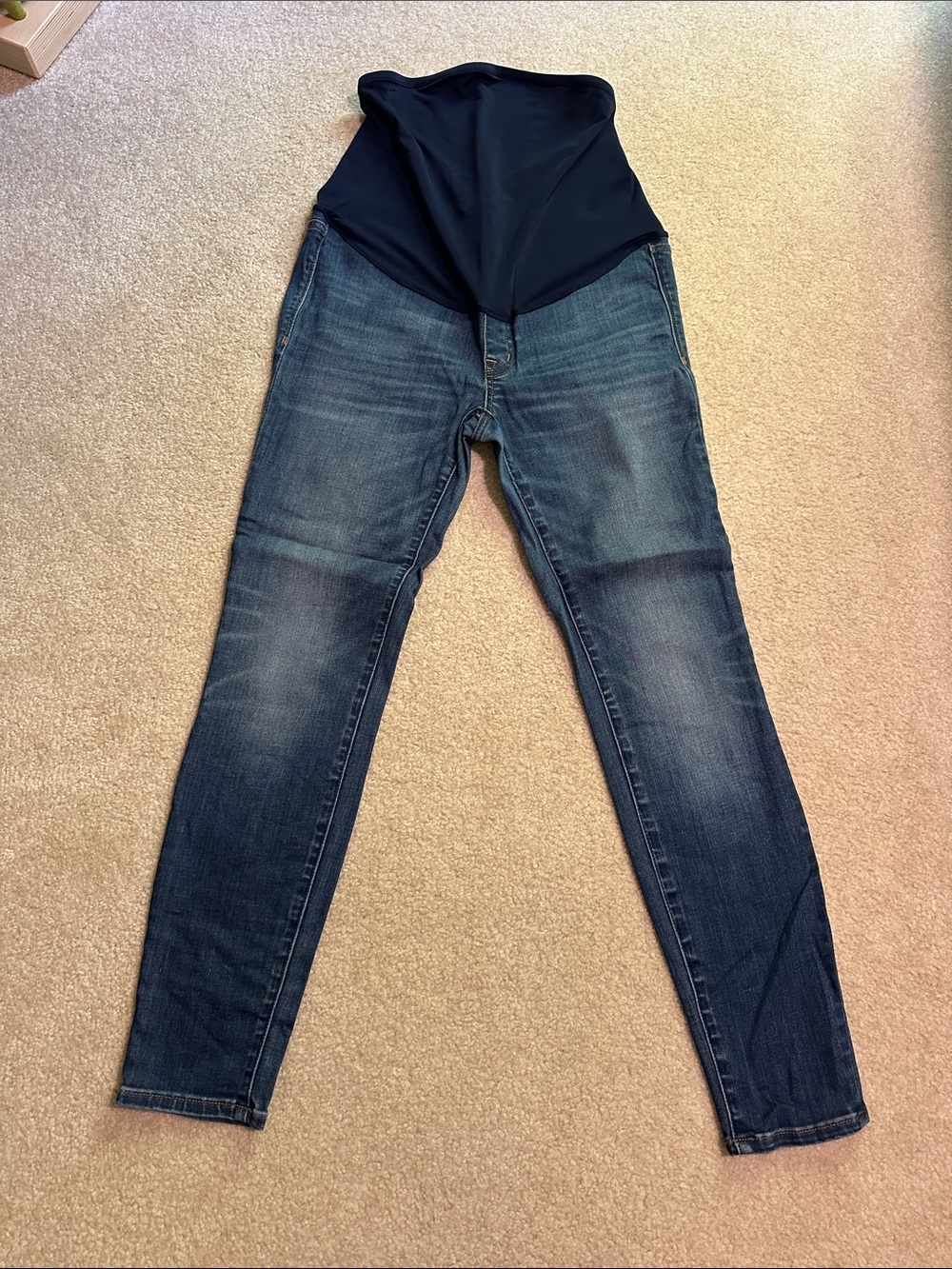 Madewell Maternity Skinny Jeans in Dark Blue Denim with Black Panel